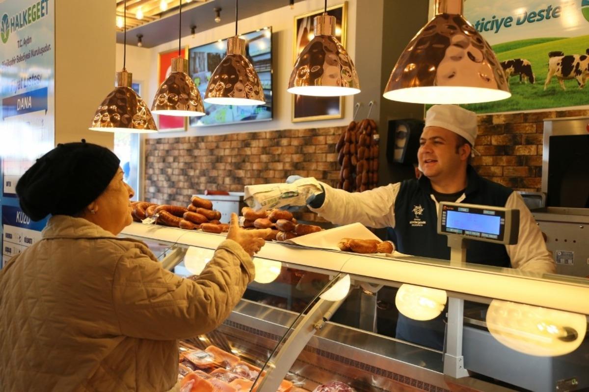 İzmirlilerden Halk Ege Et&rsquo; e yoğun ilgi
