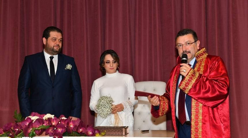 Ortahisar&rsquo;da bir yılda 2 bin 119 &ccedil;iftin nikahı kıyıldı