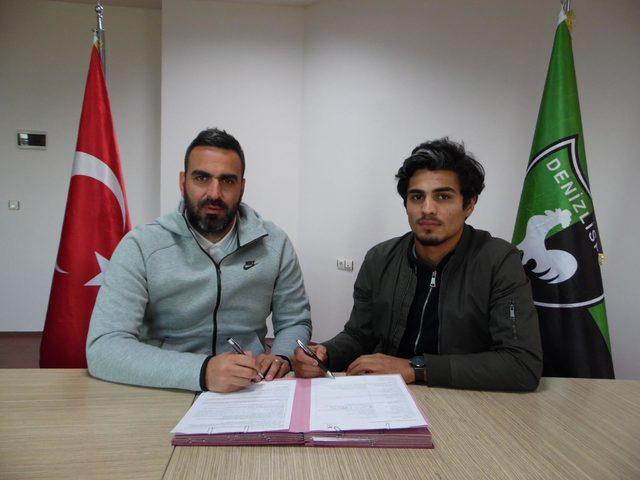 Denizlispor'a genç savunmacı