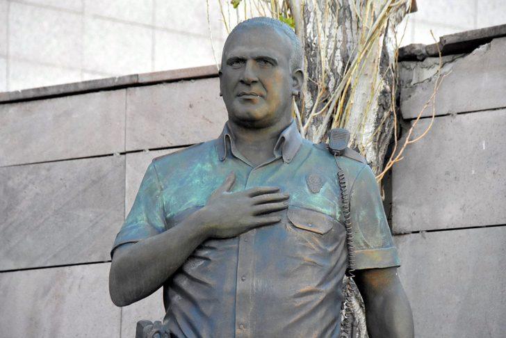 İzmir Adliyesi asansörlerinde Fethi Sekin sürprizi G2