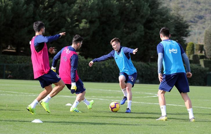 Fenerbahçe'de Miha Zajc'a İtalyan ekibi Brescia talip oldu G4