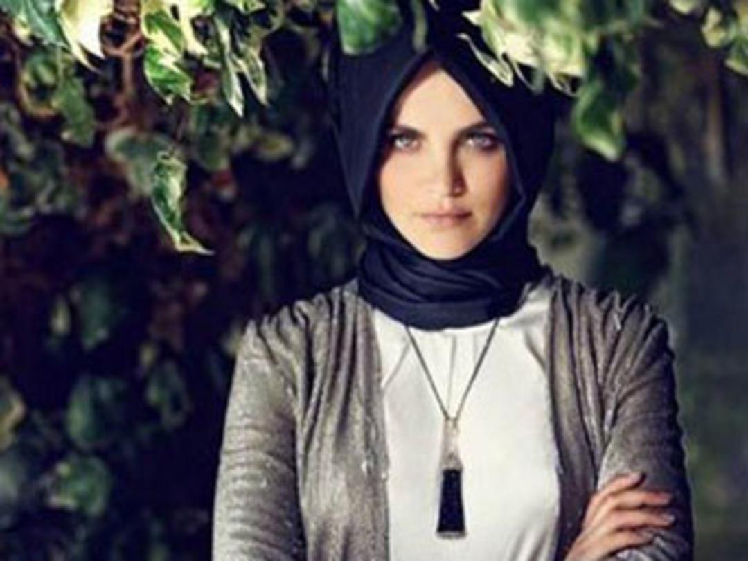 Tuğ&ccedil;e Kazaz tekrar M&uuml;sl&uuml;man oldu