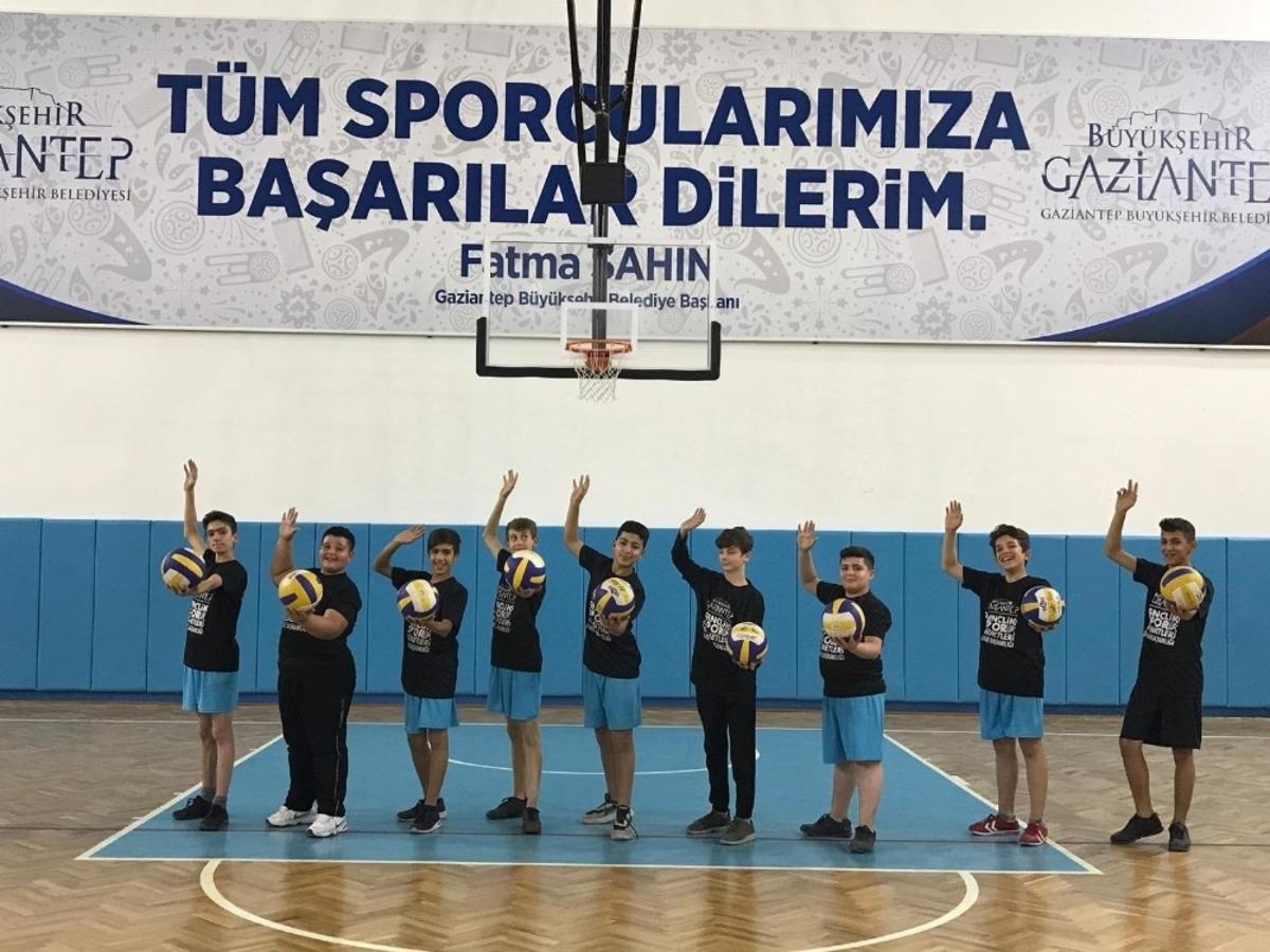 B&uuml;y&uuml;kşehir&rsquo;den &ldquo;Aktif &Ccedil;ocuklar Spor Okulları&rdquo; projesi