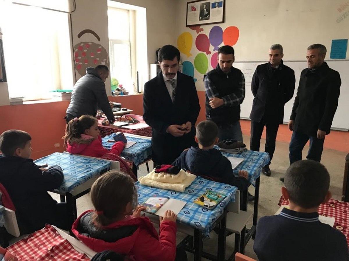 Kaymakam K&ouml;roğlu okul denetledi