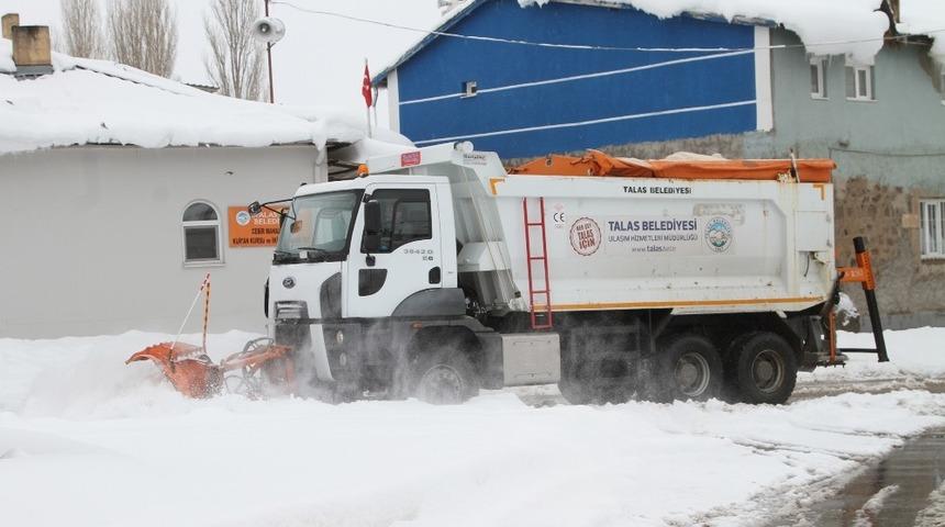 Talas&rsquo;ta karla m&uuml;cadele hız kesmiyor