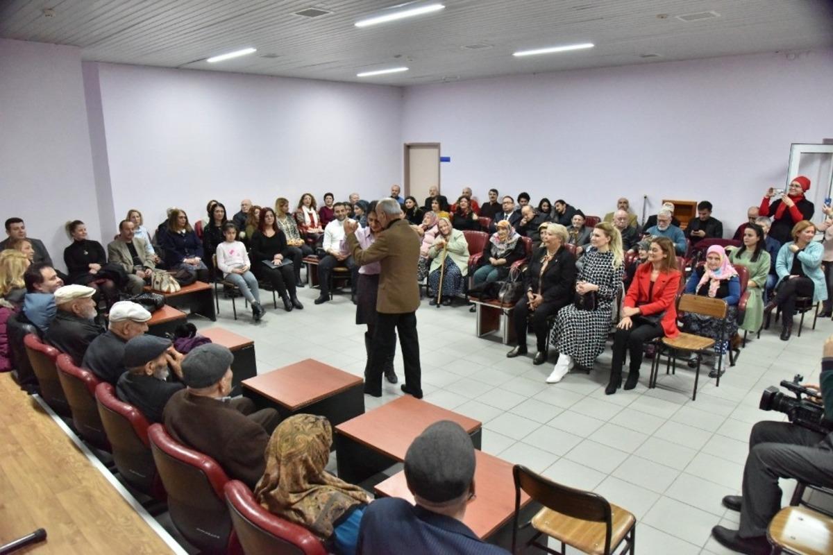 Huzurevi sakinlerine T&uuml;rk Sanat M&uuml;ziği konseri