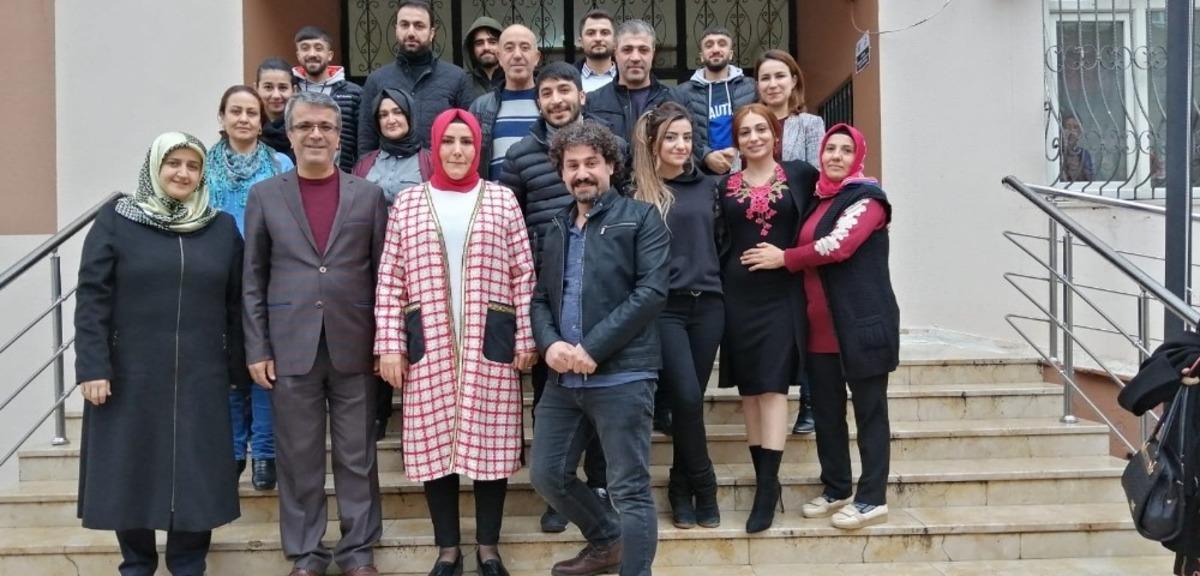 &Uuml;niversite adayları moral etkinliğinde buluştu