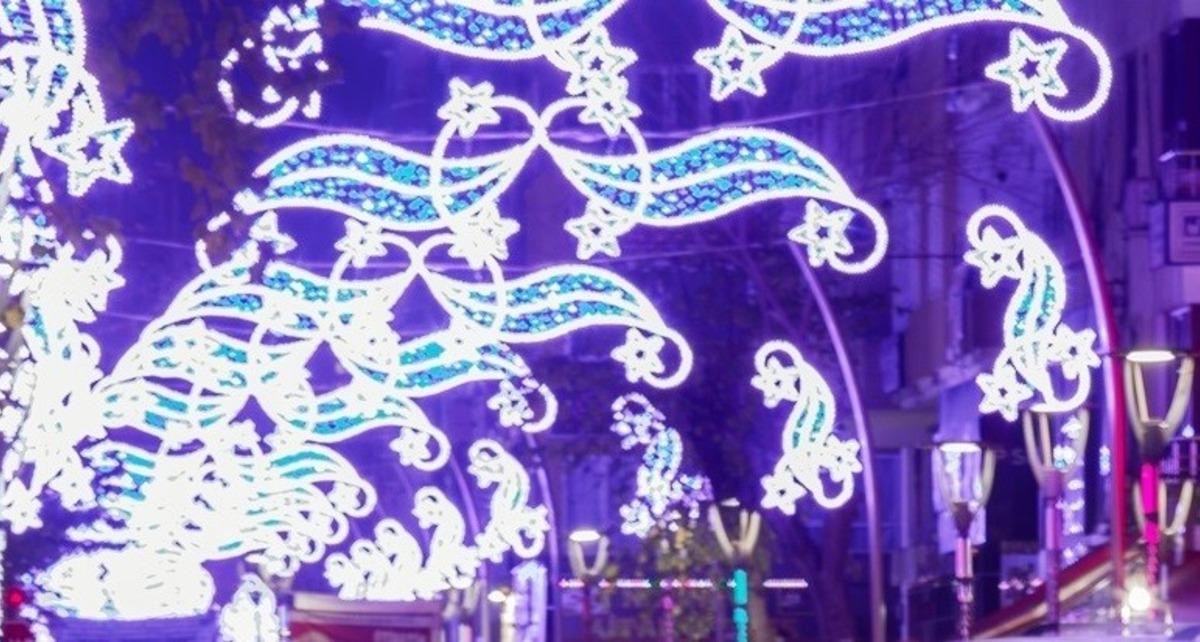 Şanlıurfa&rsquo;da gece &rsquo;sevgi caddeleri&rsquo; ile aydınlatılıyor