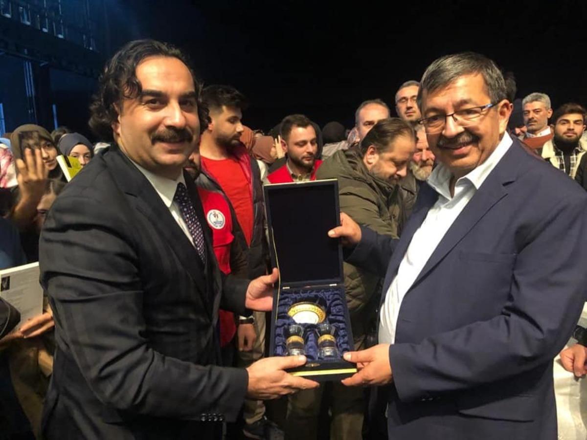 Rize&rsquo;de Hayati İnan&ccedil; konferansına yoğun ilgi