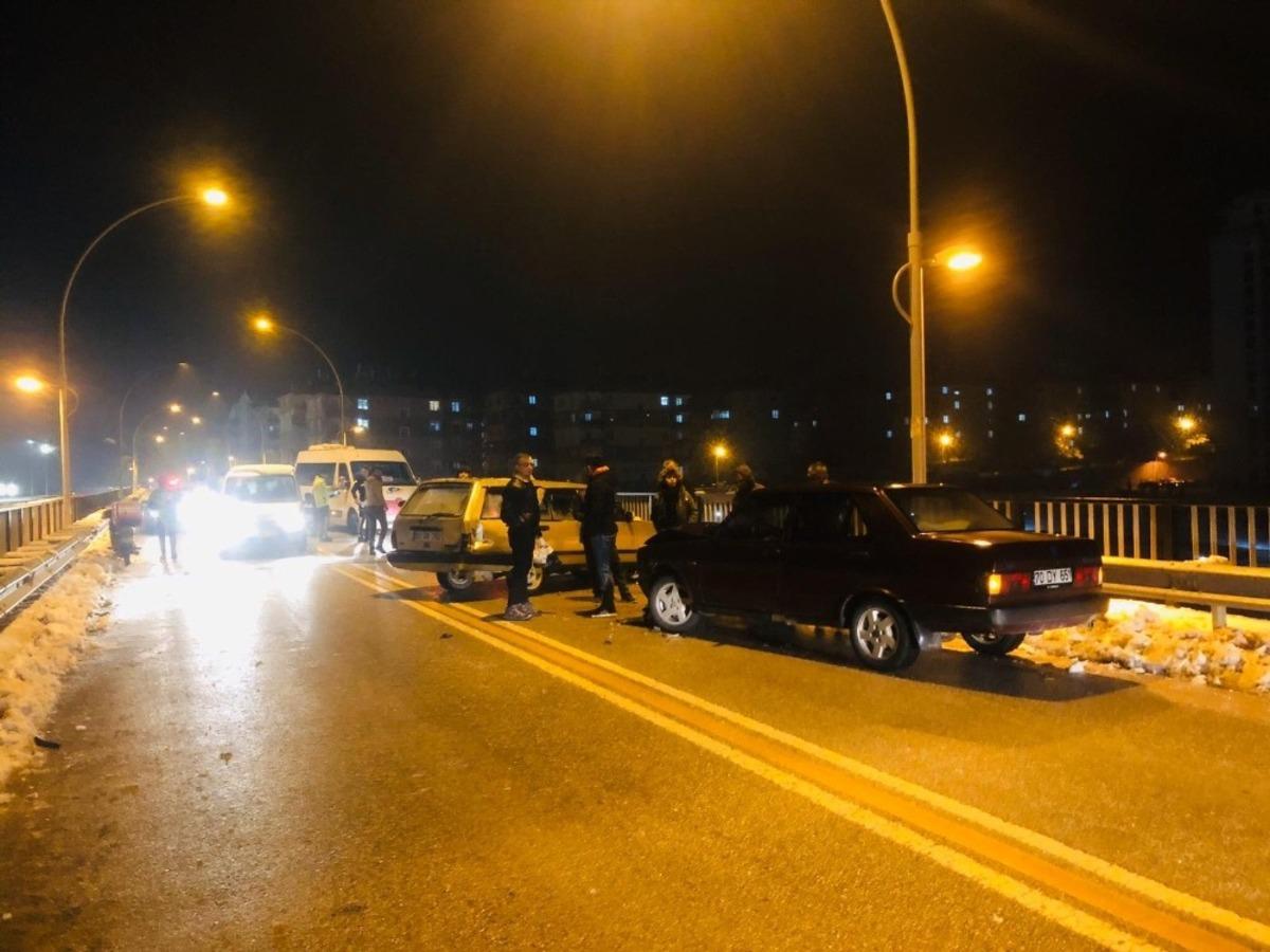 Karaman&rsquo;da 7 aracın karıştığı zincirleme kaza ucuz atlatıldı