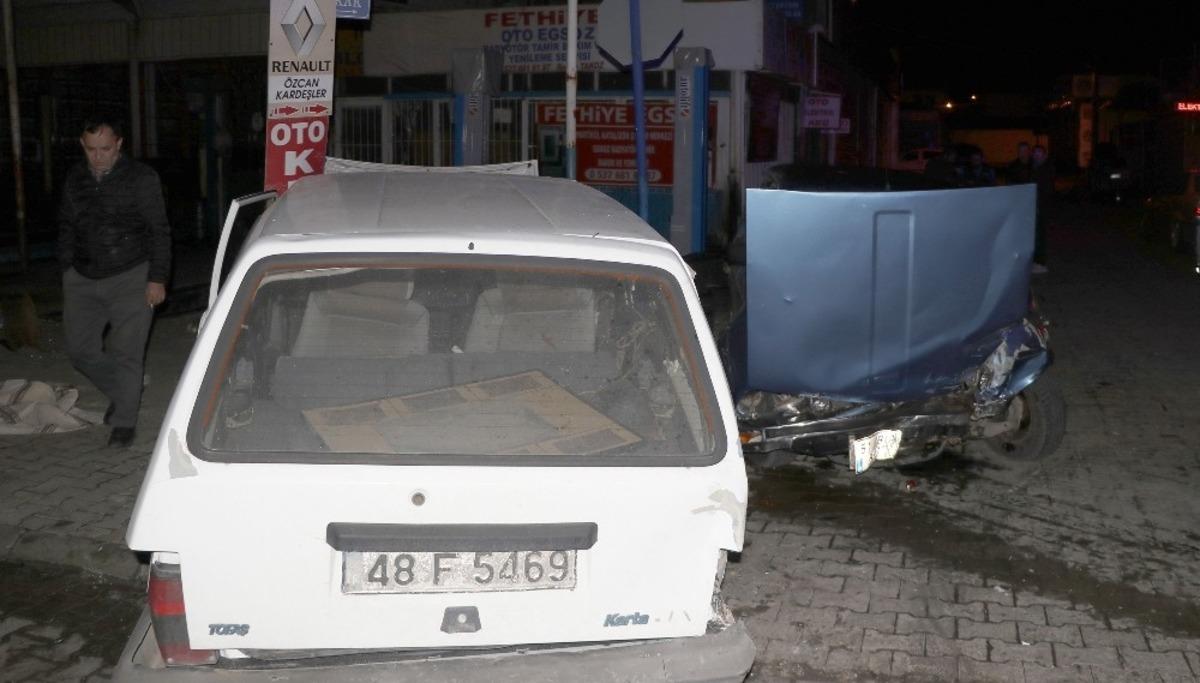 Fethiye&rsquo;de trafik kazası: 2 yaralı