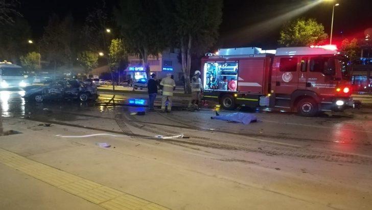 İzmir'de katliam gibi kaza! Taklalar attıktan sonra alev topuna döndü! G5