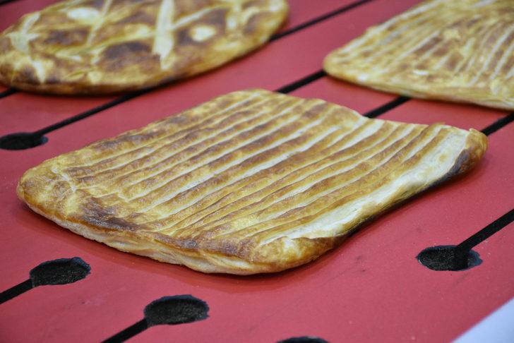 Sivas katmeri tarifi: Nam-ı diğer fırında katmer tarifi  G4