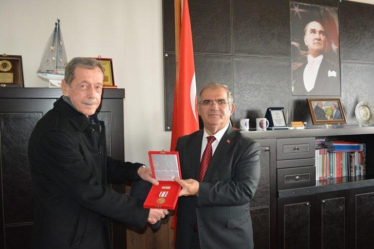 Erdek’te  gazilere "Milli Mücadele" madalyası verildi G3