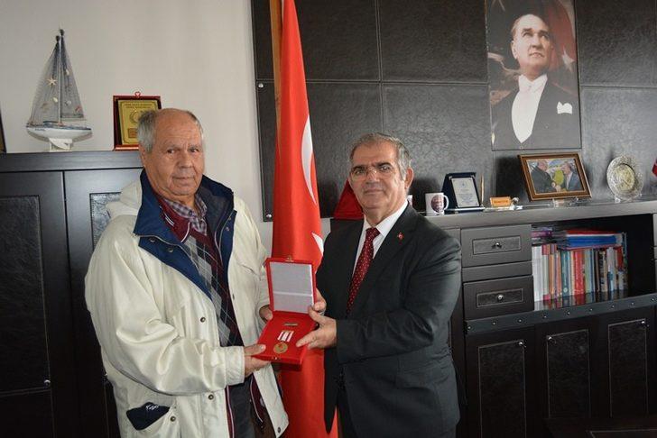 Erdek’te  gazilere "Milli Mücadele" madalyası verildi G4