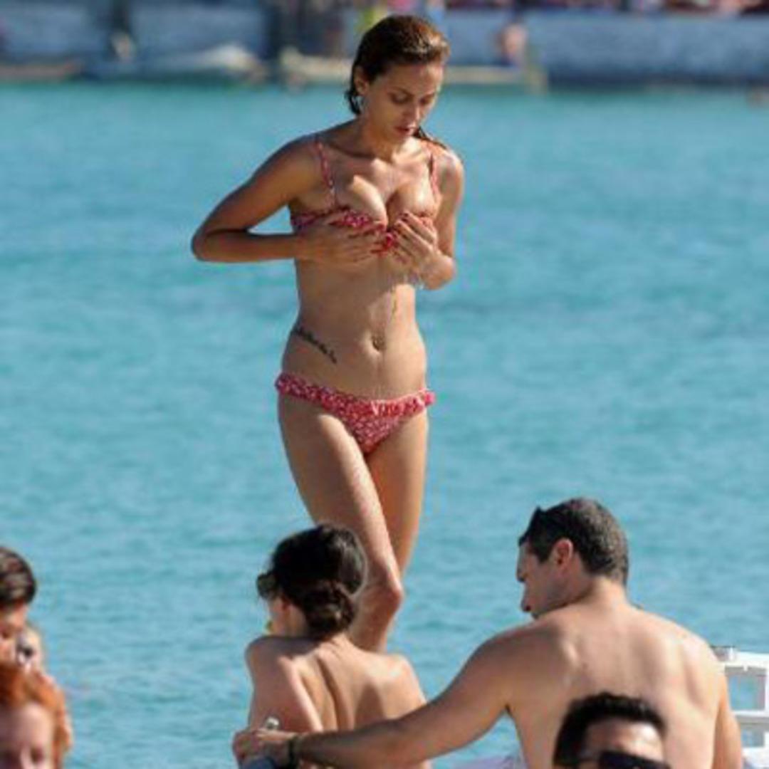 &Uuml;nl&uuml; mankenler &Ccedil;eşme'de