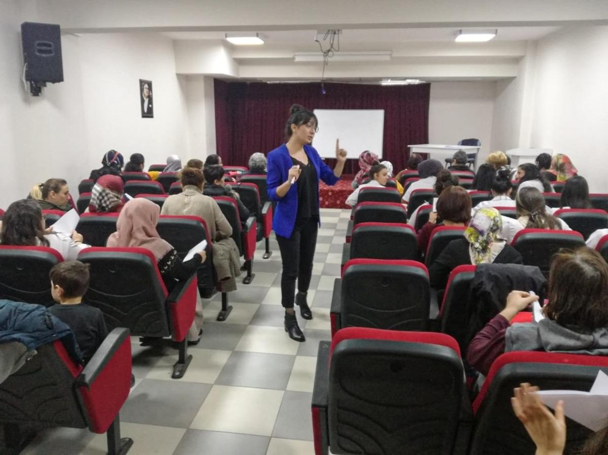 Buca&rsquo;da kadın dayanışması b&uuml;y&uuml;yor