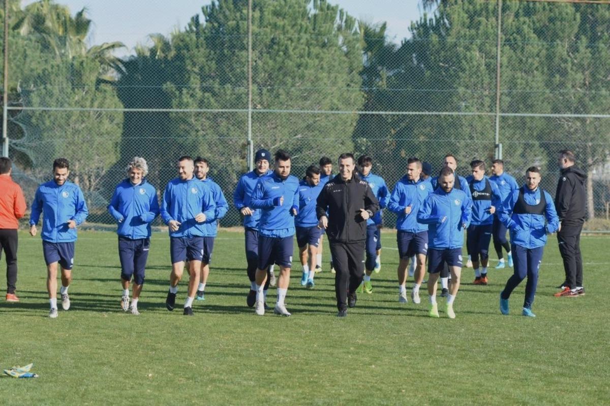 BB Erzurumspor kinci yarı hazırlıklarını Antalya&rsquo;da s&uuml;rd&uuml;r&uuml;yor