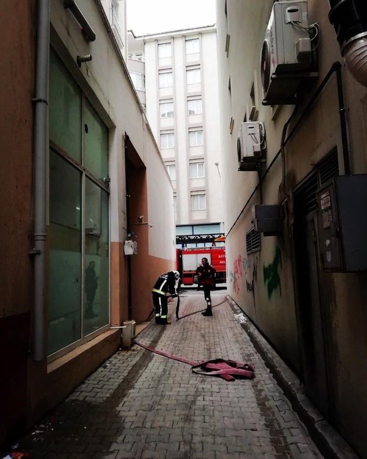 Van’da havalandırma boşluğunda yangın G2