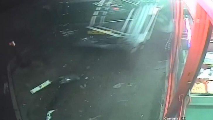 İngiltere'de genç boksör ölümden döndü G3