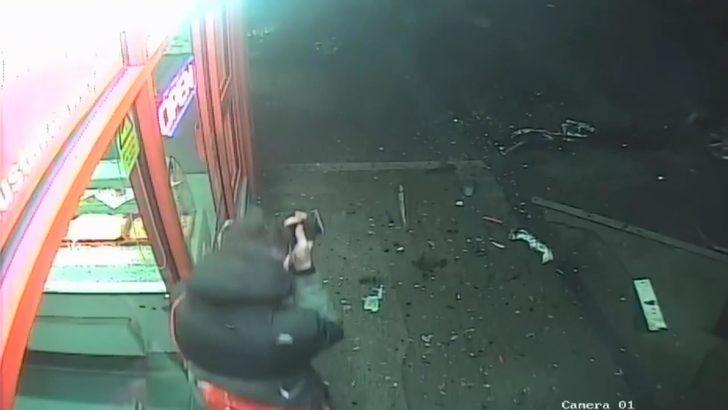 İngiltere'de genç boksör ölümden döndü G5