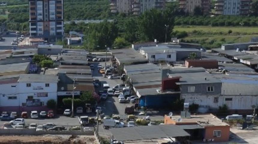 Tarhan: "Mezitli Sanayi Sitesi kent dışına çıkarılmalı"