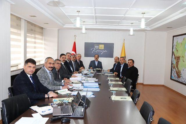 Başkan Altay 31 ilçenin yöneticileri ile görüştü
