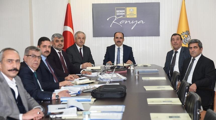 Başkan Altay 31 ilçenin yöneticileri ile görüştü