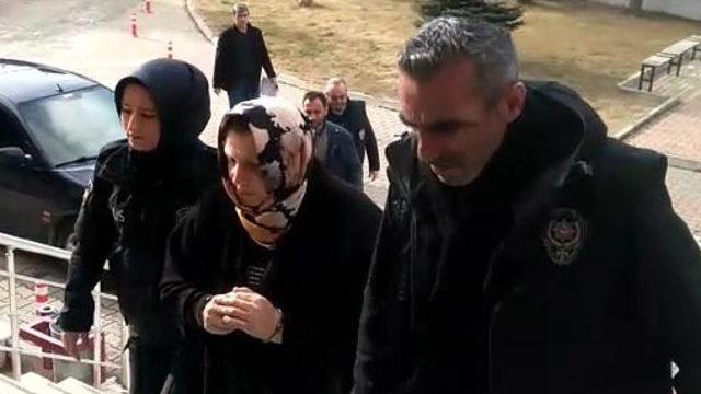 Eşinin sevgilisini öldüren kadın yakalandı (2)