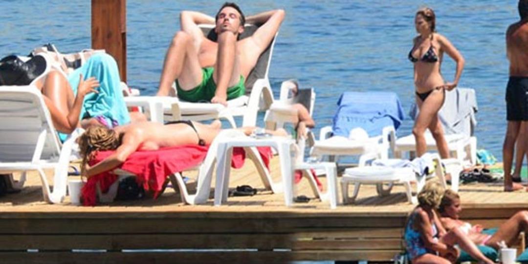 Seray Sever &uuml;sts&uuml;z g&uuml;neşlendi