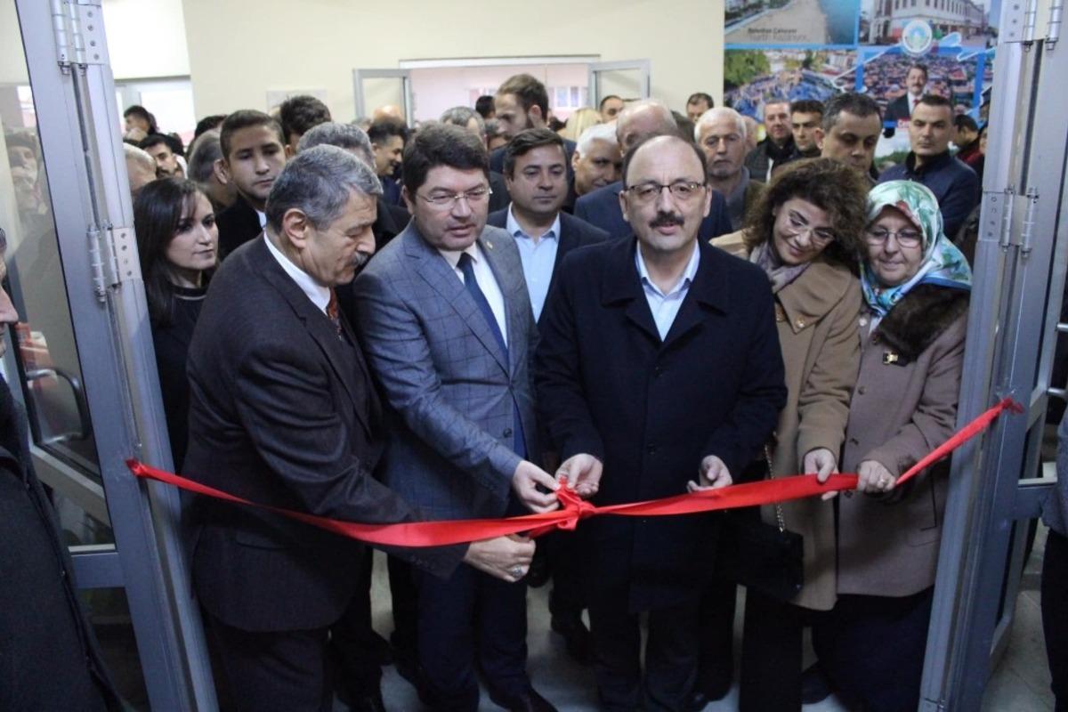 H&uuml;rriyet Mahallesi Yaşam Merkezine kavuştu