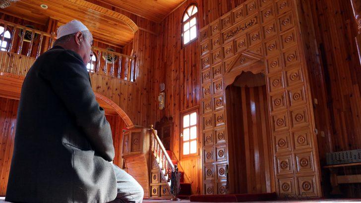 Zonguldak'ta çivi kullanılmadan yapılan cami zamana meydan okuyor G5