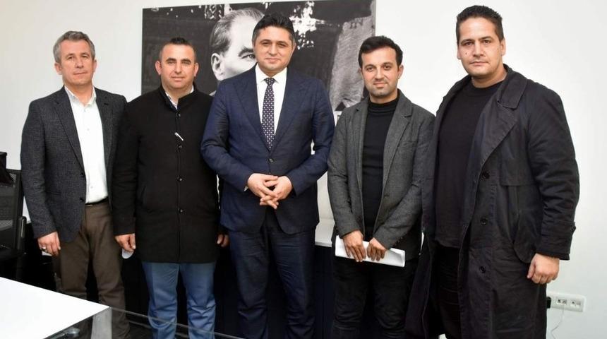 Aliağa Belediyesinde toplu s&ouml;zleşme sevinci