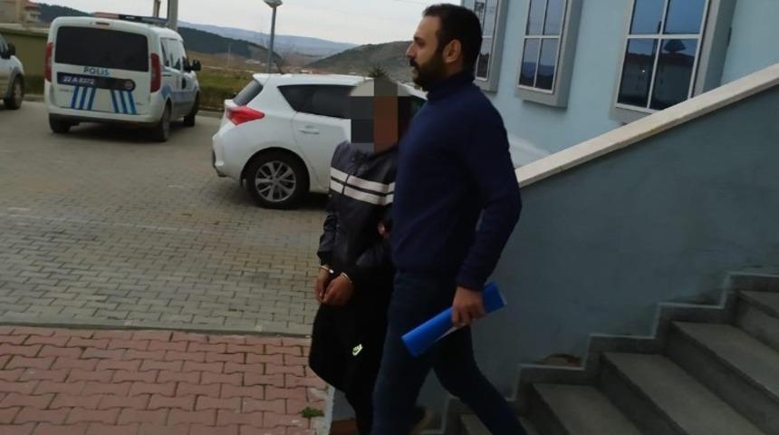 7 ayrı su&ccedil;tan yakalaması olan &ccedil;ocuk yaşta firari yakalandı