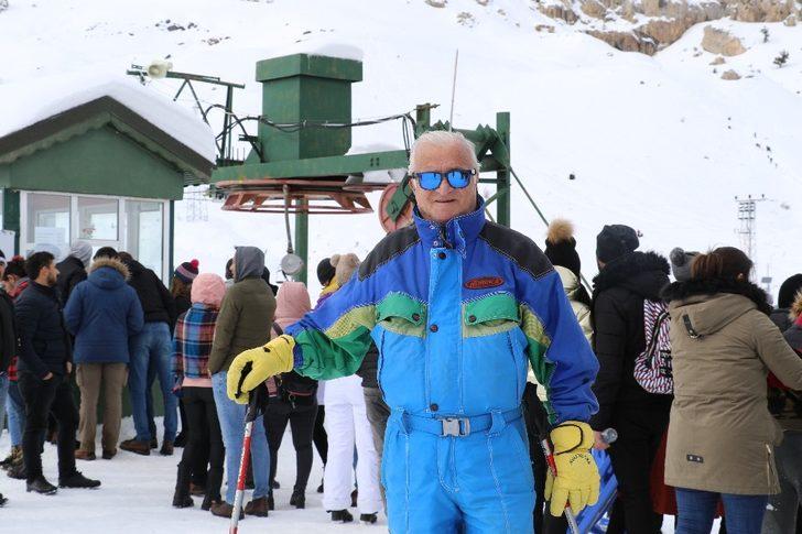 Saklıkent’te kayak sezonu açıldı G2