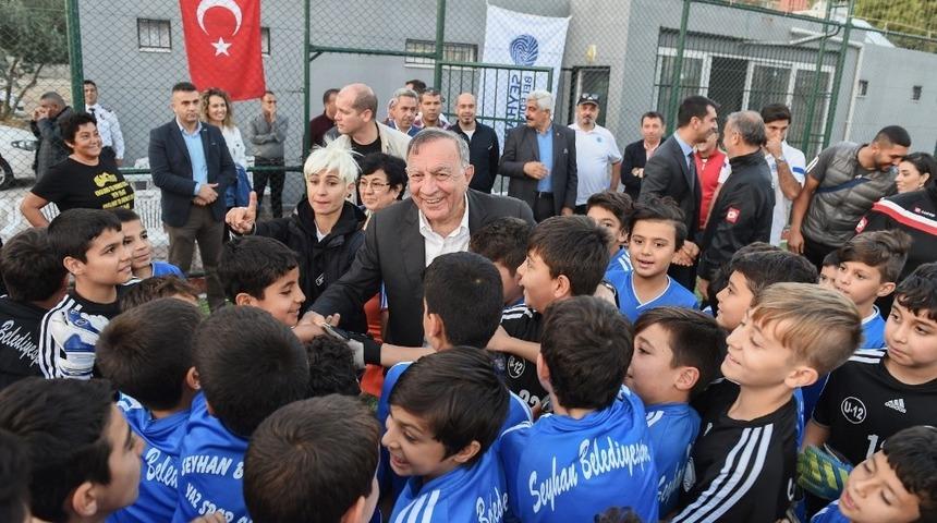 Akay&rsquo;dan amat&ouml;rlere otob&uuml;s jesti