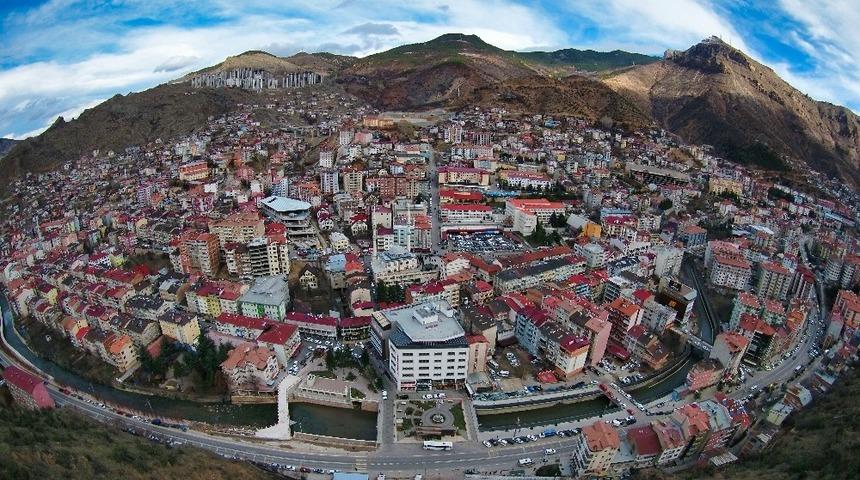 G&uuml;m&uuml;şhane&rsquo;de ihracat rakamları y&uuml;z g&uuml;ld&uuml;rd&uuml;