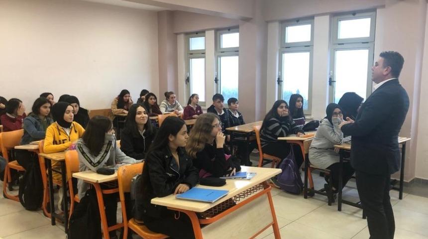 K&ouml;rfez&rsquo;de 450 &ouml;ğrenciye &lsquo;sıfır atık&rsquo; anlatıldı