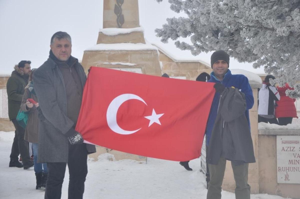 Gazi ve Şehit Yakınlarıyla Sarıkamış&rsquo;a gittiler