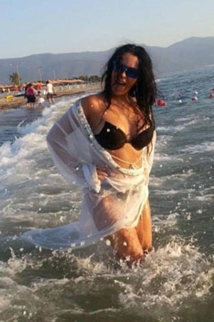 Genç kızlara taş çıkarttı G2