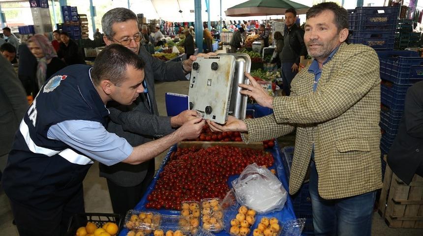 Pamukkale Belediyesi&rsquo;nden esnafa &ouml;l&ccedil;&uuml; ve tartı aletleri uyarısı