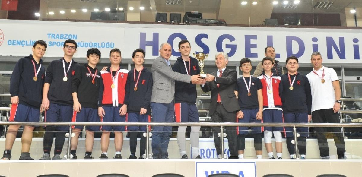 Basketbol Gen&ccedil; Kızlar ve Erkekler B İl Birinciliği m&uuml;sabakaları tamamlandı