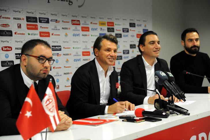 Antalyaspor'da Tamer Tuna dönemi resmen başladı G2