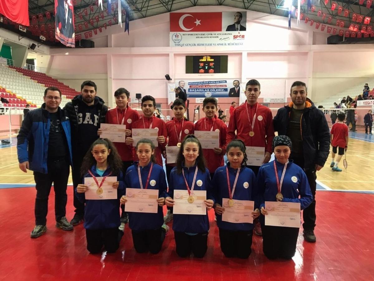 Badminton&rsquo;da Kayseri takımları &Ccedil;eyrek Final&rsquo;de