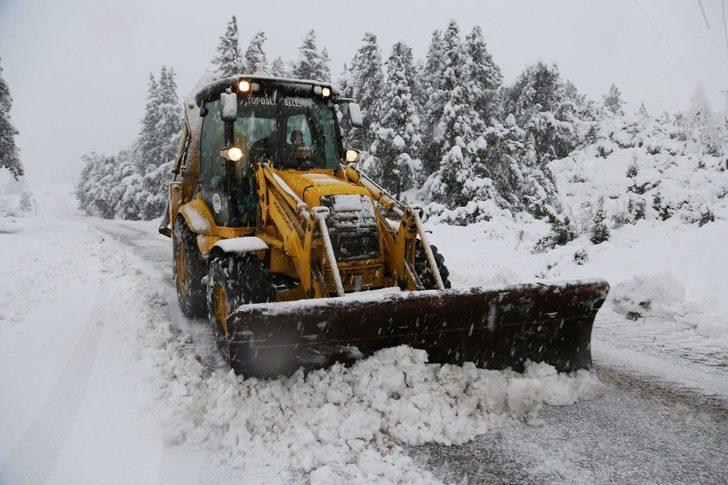 Toroslar Belediyesi, olası su baskınlarına karşı kriz masası oluşturdu G5