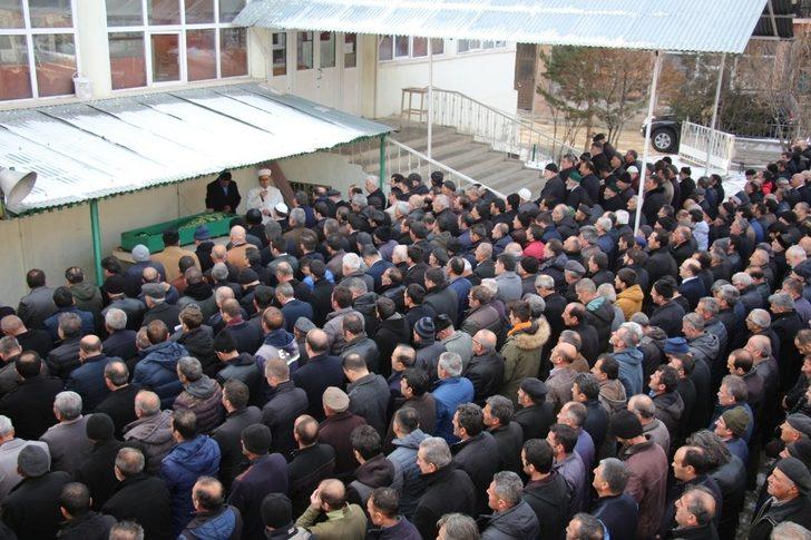 AK Parti eski Milletvekili Deligöz’ün baba acısı G4