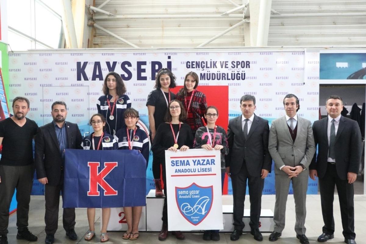 Okullar Arası Y&uuml;zme İl Birinciliği Başladı