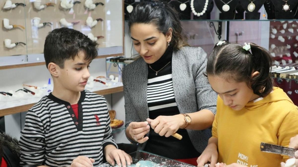 Odunpazarı&rsquo;nda &rsquo;L&uuml;letaşı Altın Ellerde&rsquo; at&ouml;lye &ccedil;alışması yapıldı