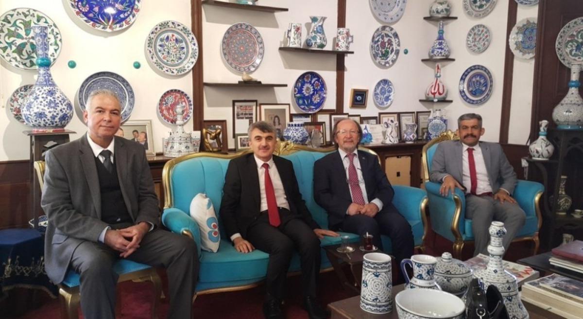 Rekt&ouml;r Uysal&rsquo;dan &ccedil;ini sanat&ccedil;ılarına ziyaret