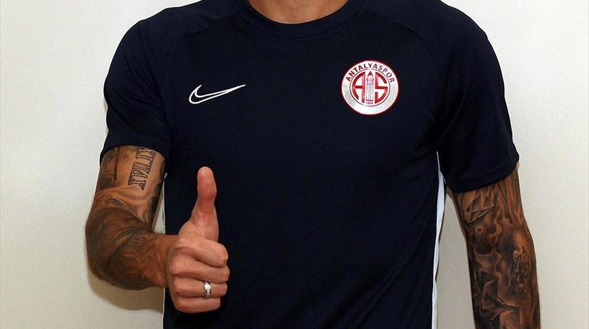 Antalyaspor, Rus defans oyuncusu Kudryashov'u transfer etti